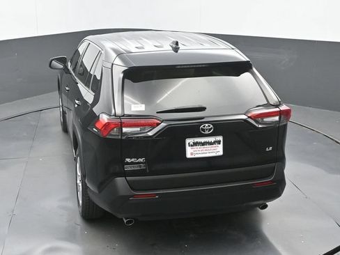Used 2023 Toyota RAV4 LE FWD image 30