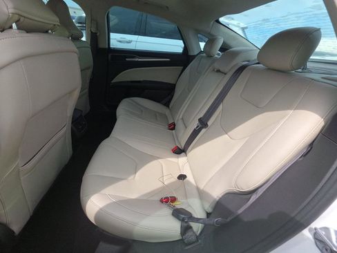 Used 2016 Ford Fusion Titanium FWD image 13