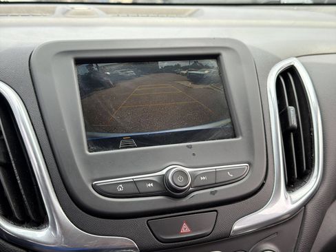 Used 2019 Chevrolet Equinox LT FWD image 30