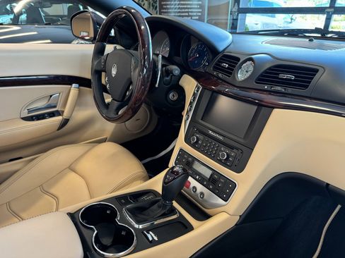 Used 2014 Maserati GranTurismo Convertible image 62