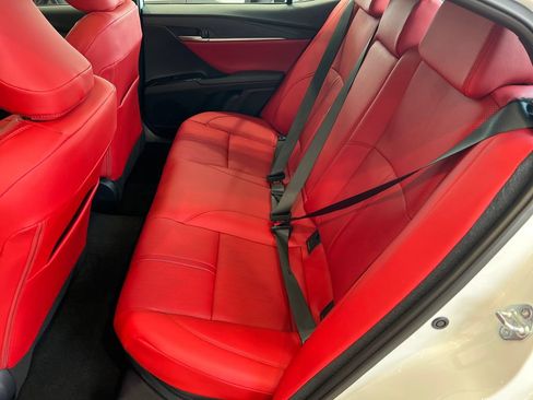 New 2026 Toyota Camry Hybrid FWD image 20