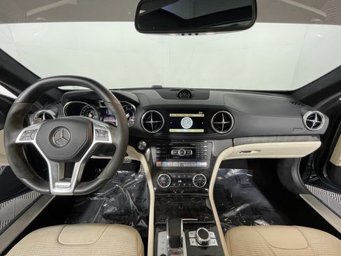Used 2013 Mercedes-Benz SL 63 AMG image 11
