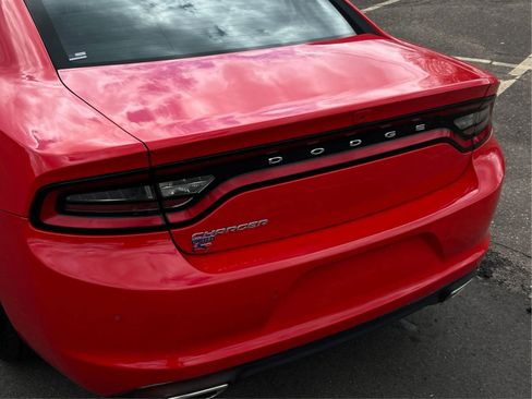 Used 2022 Dodge Charger SXT RWD image 33