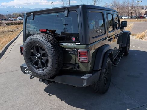 Used 2022 Jeep Wrangler Unlimited Sport image 8