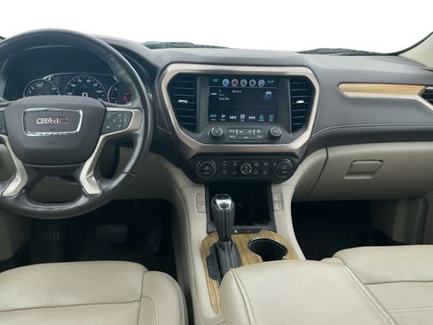 Used 2018 GMC Acadia Denali w/ Technology Package AWD/4WD image 11