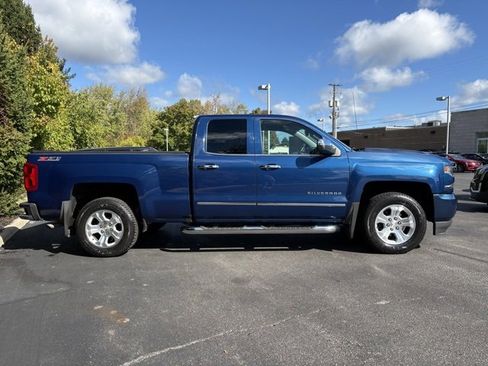 Used 2017 Chevrolet Silverado 1500 LTZ Z71 w/ LTZ Plus Package image 7