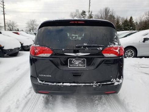 New 2026 Chrysler Voyager LX image 5