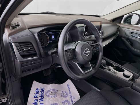 Certified 2023 Nissan Rogue SV AWD/4WD image 16
