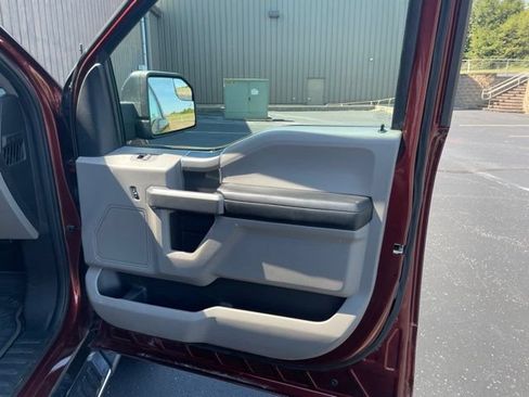 Used 2015 Ford F150 XLT w/ Equipment Group 302A Luxury AWD/4WD image 50