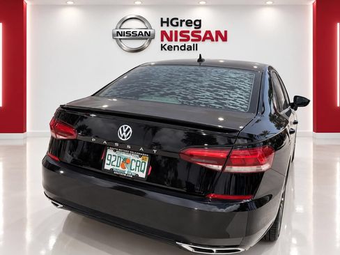 Used 2020 Volkswagen Passat 2.0T R-Line FWD image 3