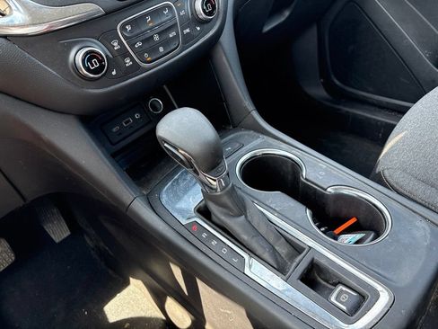 Used 2024 Chevrolet Equinox LT w/ LPO, Floor Liner Package FWD image 18