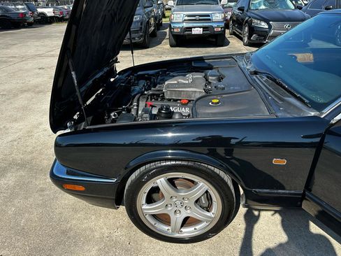 Used 2003 Jaguar XJ8 RWD image 15