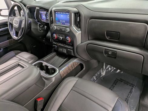 Used 2022 GMC Sierra 2500 Denali w/ Denali Ultimate Package AWD/4WD image 30