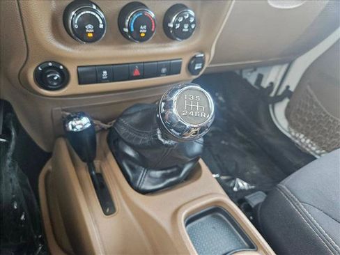 Used 2013 Jeep Wrangler Sahara w/ Connectivity Group AWD/4WD image 11
