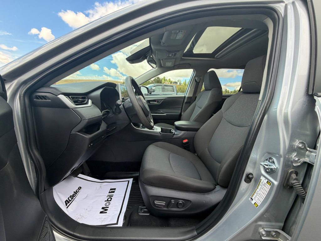 Used 2025 Toyota RAV4 XLE w/ Convenience Package AWD/4WD image 10