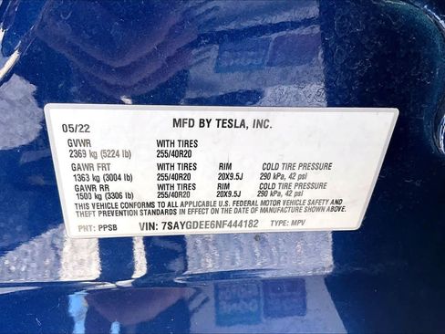 Used 2022 Tesla Model Y Long Range image 31