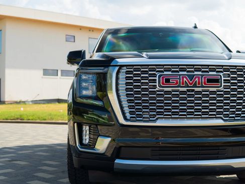 Used 2024 GMC Yukon Denali w/ Max Trailering Package image 15