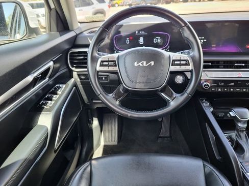 Used 2025 Kia Telluride S AWD/4WD image 27
