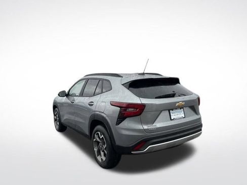 New 2026 Chevrolet Trax LT FWD image 11