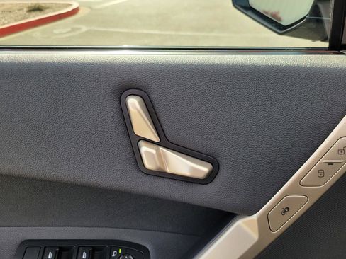 Certified 2023 BMW iX xDrive50 w/ Sport Package image 25