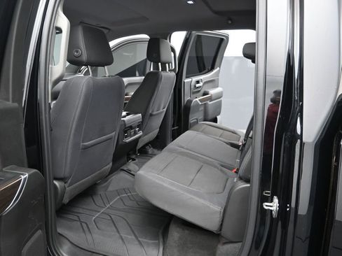 Used 2019 Chevrolet Silverado 1500 LT Trail Boss AWD/4WD image 16