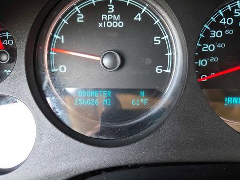 Used 2012 GMC Yukon XL SLT w/ SLT-2 Equipment Package RWD image 40