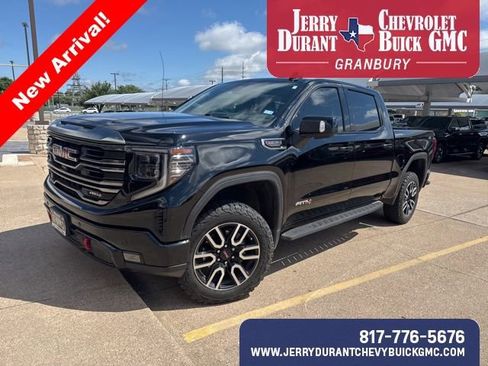 Used 2022 GMC Sierra 1500 AT4 w/ AT4 Premium Package AWD/4WD image 1