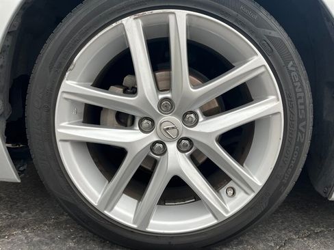 Used 2016 Lexus CT 200h FWD image 35