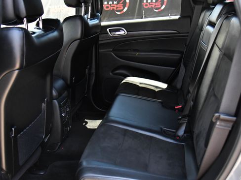 Used 2022 Jeep Grand Cherokee Laredo X AWD/4WD image 39