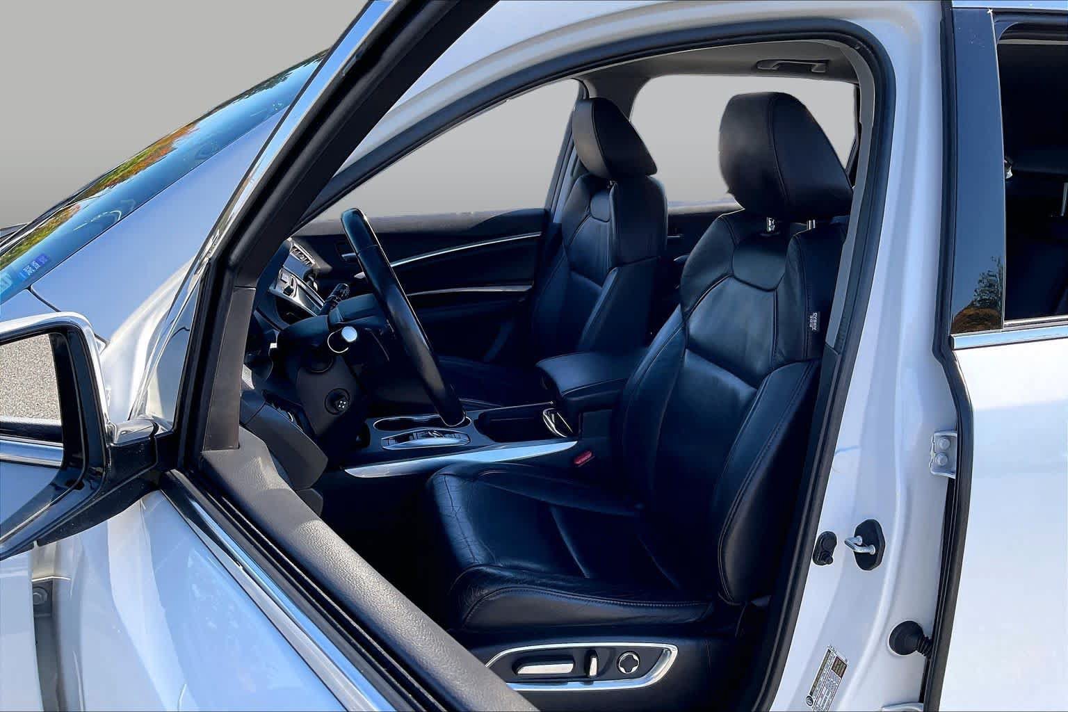 Used 2020 Acura MDX SH-AWD image 7