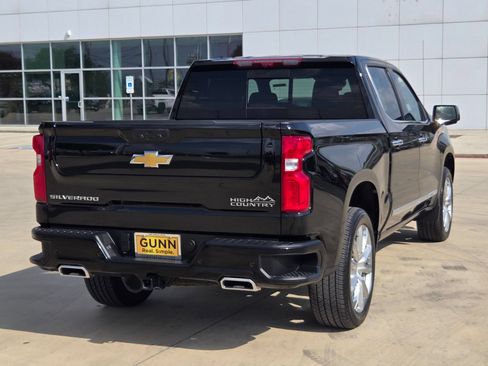 Certified 2026 Chevrolet Silverado 1500 High Country w/ High Country Premium Package AWD/4WD image 7