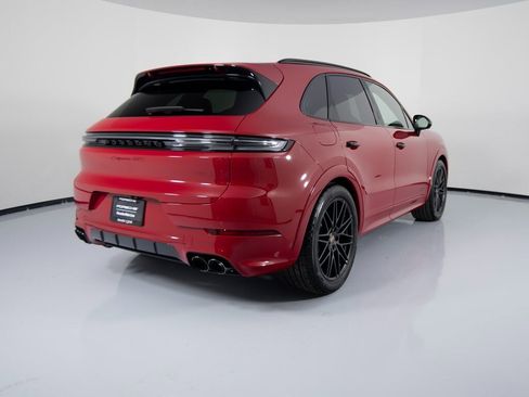New 2026 Porsche Cayenne GTS image 7
