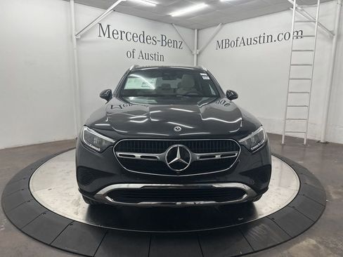 Used 2026 Mercedes-Benz GLC 300 image 2