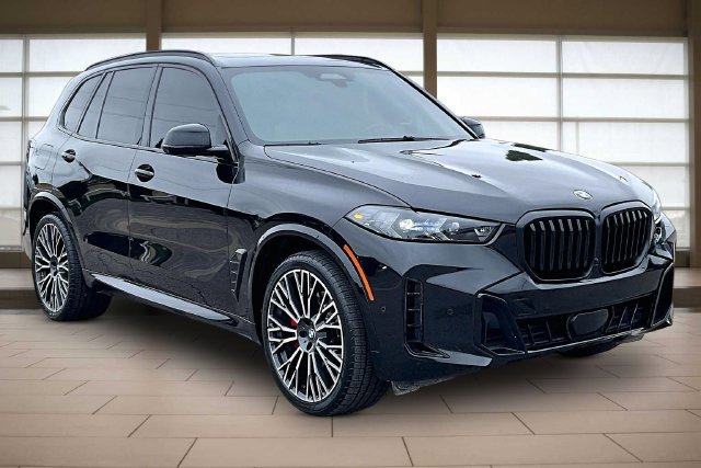 Used 2025 BMW X5 xDrive40i w/ M Sport Package AWD/4WD image 10