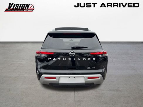 New 2025 Nissan Pathfinder SL image 6