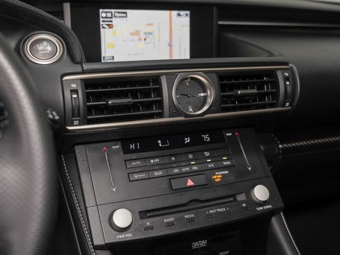 Used 2015 Lexus RC F Coupe w/ Performance Package image 44