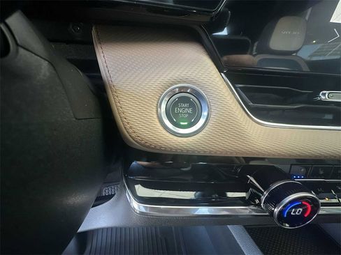 New 2026 Chevrolet Equinox ACTIV w/ Convenience Package III image 17