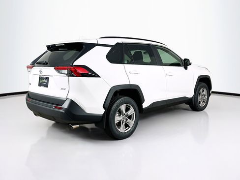 Used 2025 Toyota RAV4 XLE w/ Convenience Package image 9