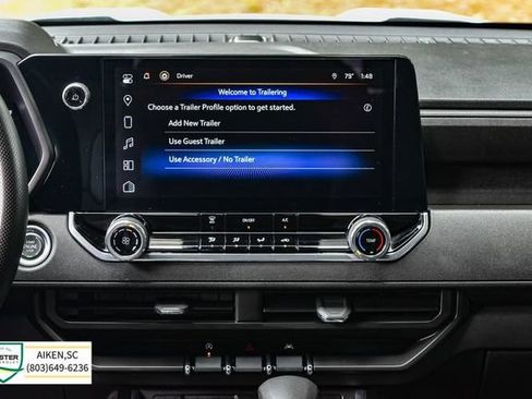Used 2024 Chevrolet Colorado Trail Boss w/ Advanced Trailering Package AWD/4WD image 8