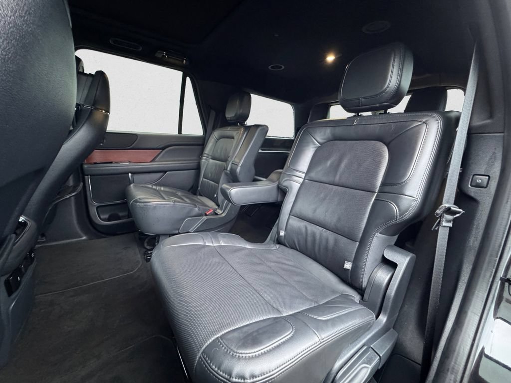Used 2024 Lincoln Navigator Reserve AWD/4WD image 13