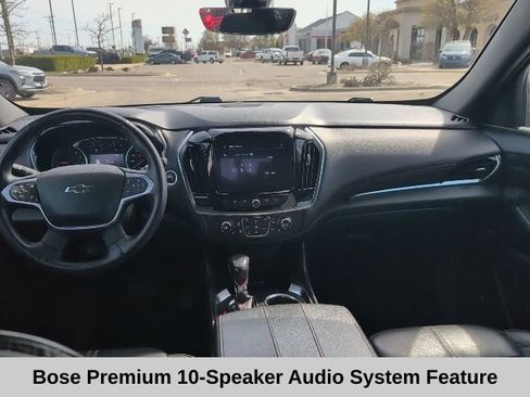Used 2022 Chevrolet Traverse RS image 4