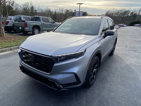 Used 2024 Honda CR-V Sport image 1