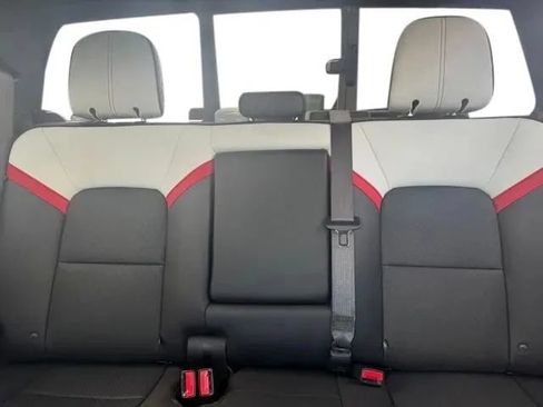 Used 2024 GMC Canyon AT4X w/ AT4X AEV Edition AWD/4WD image 18