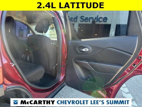 Used 2019 Jeep Cherokee Latitude w/ Popular Appearance Group image 35