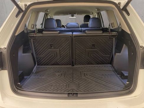 Used 2024 Volkswagen Atlas SE AWD/4WD image 22