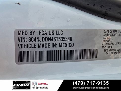 Used 2025 Jeep Compass Trailhawk AWD/4WD image 33