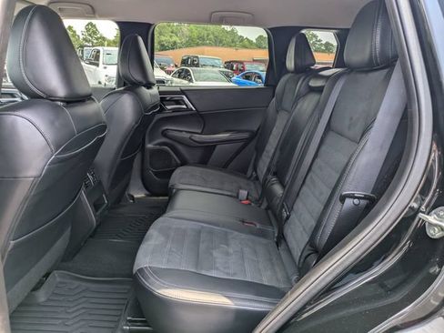 Used 2024 Mitsubishi Outlander SE FWD image 15