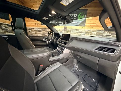 Used 2023 GMC Yukon SLT w/ SLT Premium Package AWD/4WD image 45