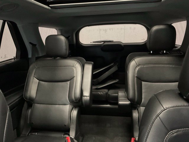 Used 2023 Ford Explorer Limited w/ Limited Technology Package AWD/4WD image 19