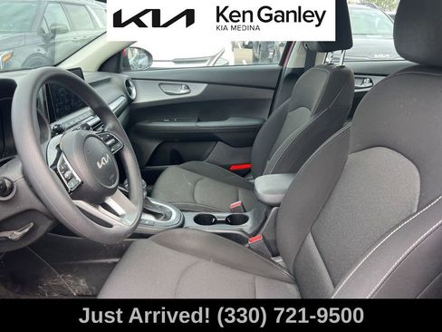 Certified 2023 Kia Forte LXS image 11